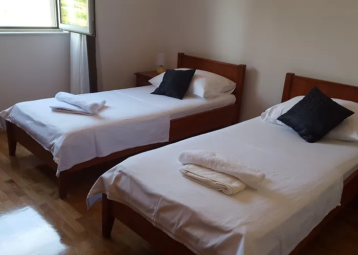 住宿加早餐酒店 Dela 3*