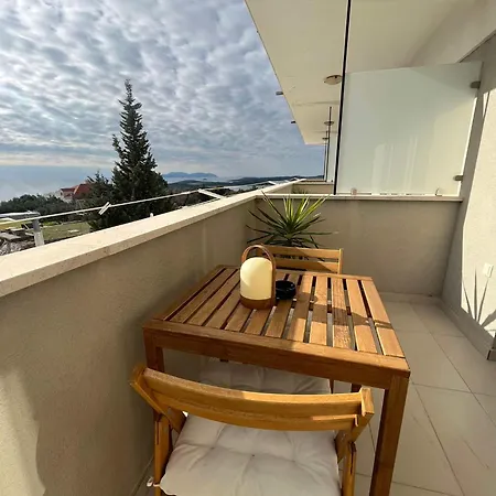 فندق مبيت وإفطار Dela