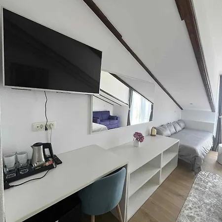 Dela Bed & Breakfast 3*