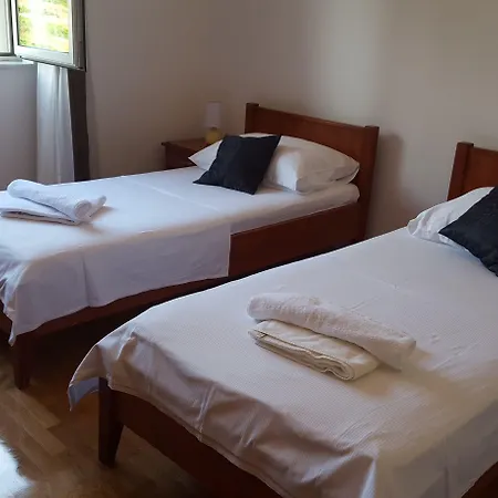 Bed and breakfast Dela 3*