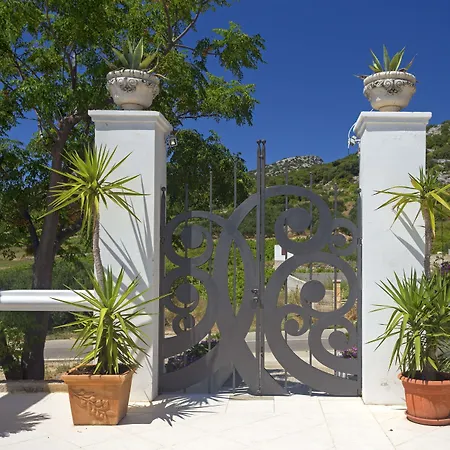 Bed and breakfast Dela Hvar Town