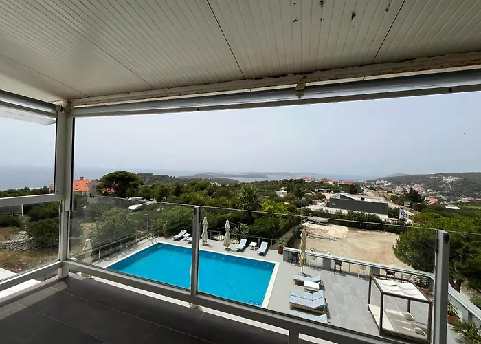 Dela Alojamento de Acomodação e Pequeno-almoço Hvar Town