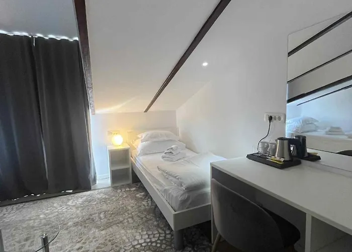 Dela Oda ve Kahvaltı 3*