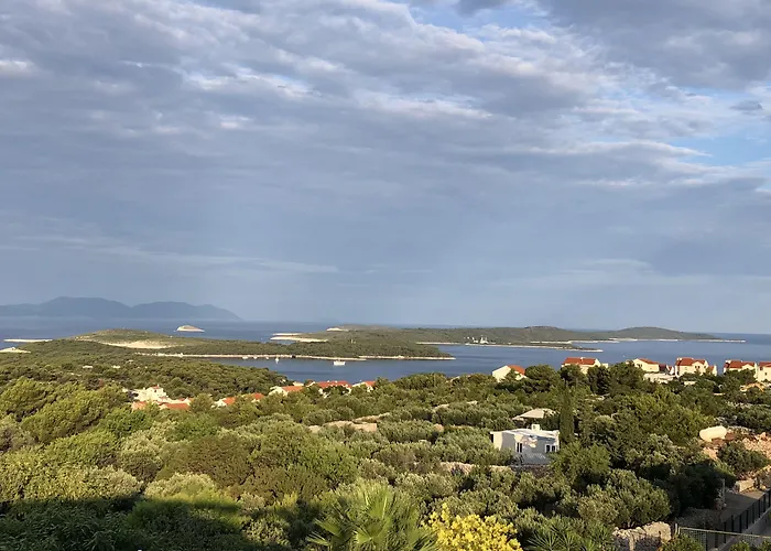Oda ve Kahvaltı Dela Hvar Town