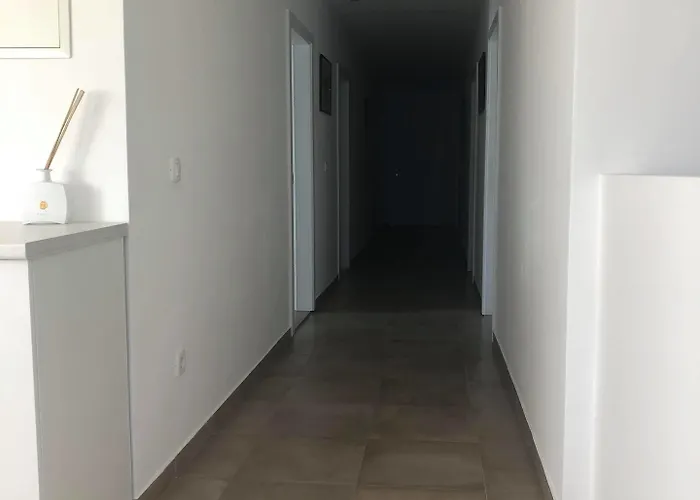 Dela 3*