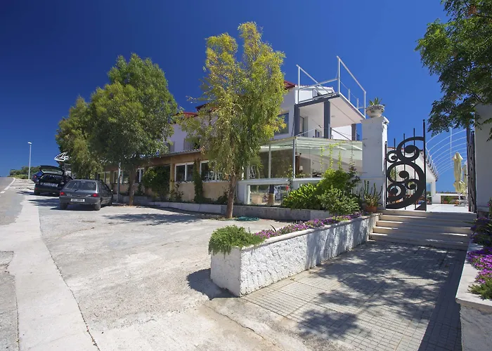 Oda ve Kahvaltı Dela Hvar Town