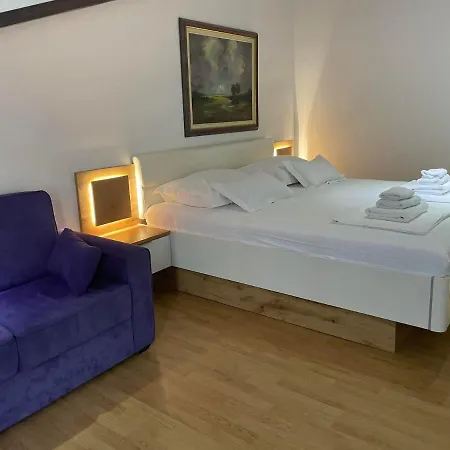 Dela Bed & Breakfast 3*