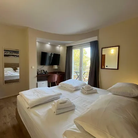 Bed & Breakfast Dela 3*