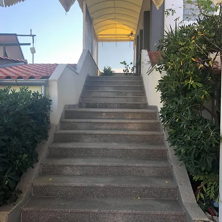 Dela Bed & Breakfast 3*