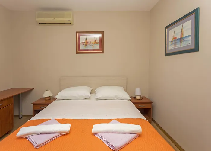 Dela Bed and Breakfast 3*